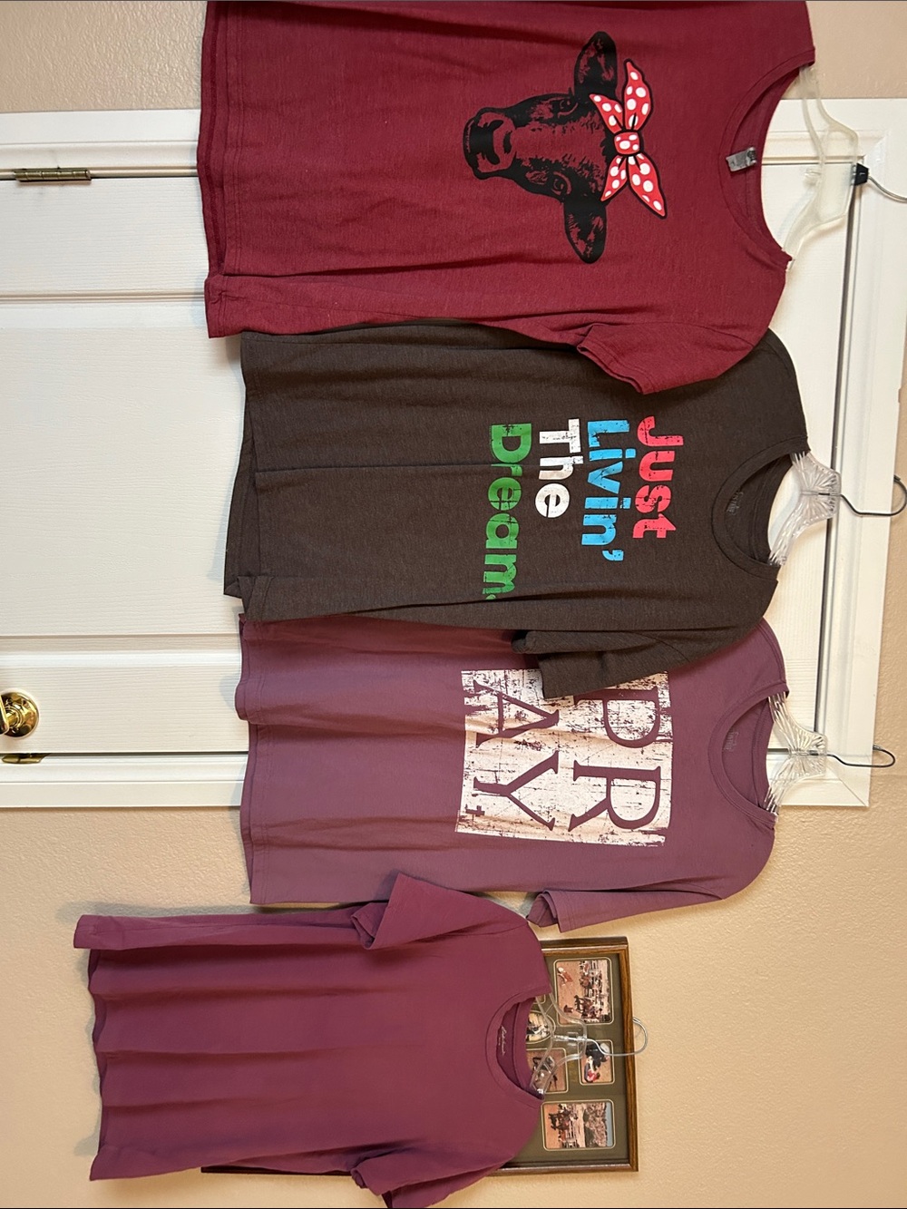 Lot of Women’s tees- Unbranded